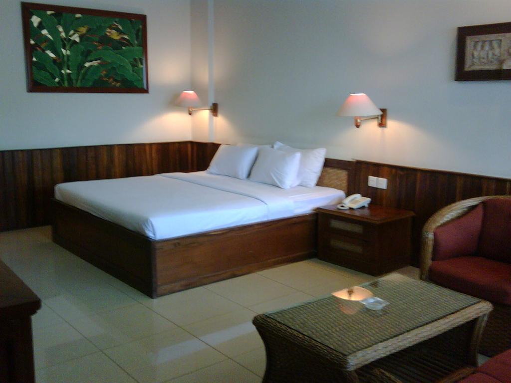 Sunrise Hotel Beach Pangandaran Chambre photo