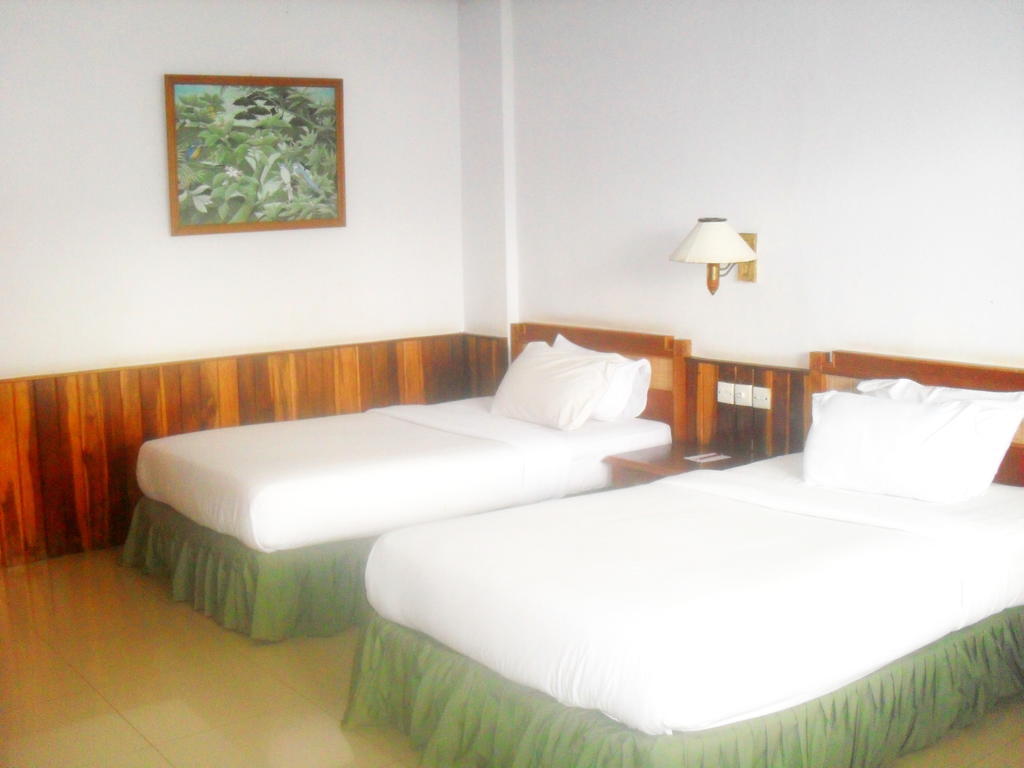Sunrise Hotel Beach Pangandaran Chambre photo